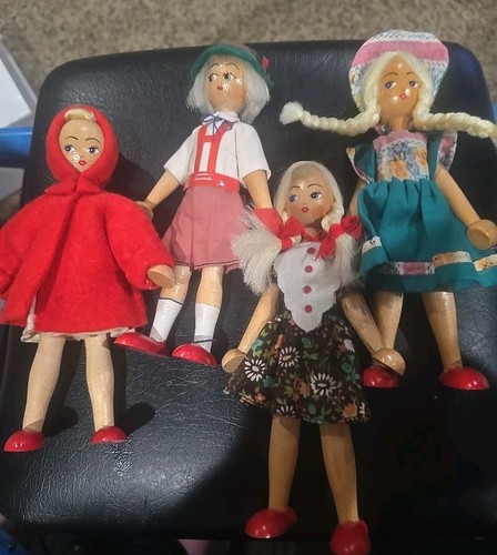 Lot vintage wooden dolls - of,