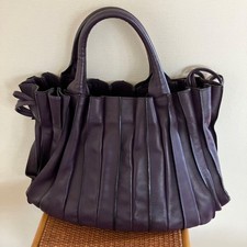 Lupo Abanico Pleated Handbag