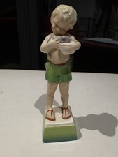 Royal Worcester "Friday's Child is Loving and Giving," 1943-1961.