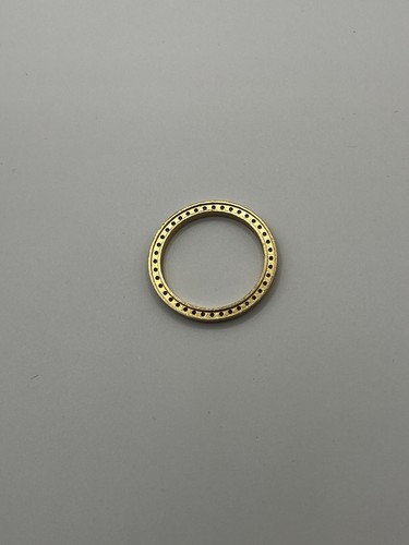 14k yellow gold - yellow, preset