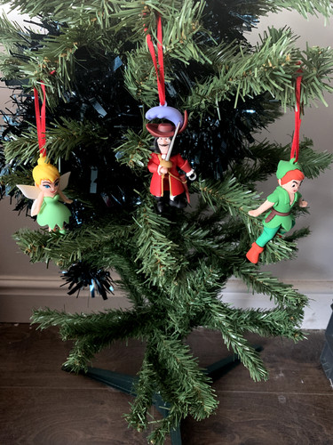 Disney peter pan hanging - peter,