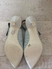 womens shoes Italian , brand new never worn, size Uk 3.. light green dog tooth