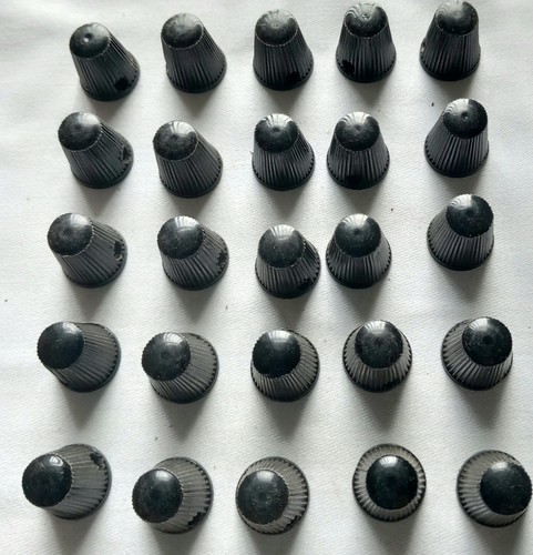 Black radio amplifier knobs - knobs, x