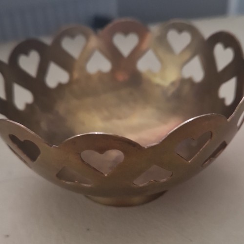 Vintage brass trinket dish - brass,