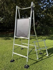 Henchman Junior HIS 3 Platform