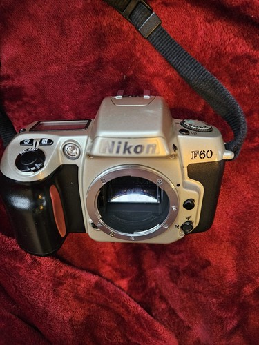 Nikon f60 slr film - nikon,