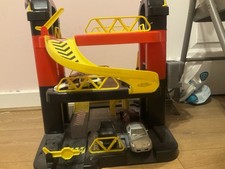 Police Car Parking Garage