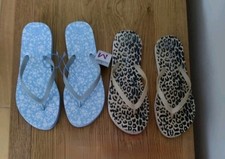 Womens x2 primark flip flops size medium 5-6 blue & leopard