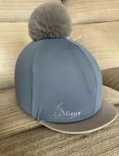   horse  riding hat size 6/14