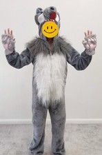 Costume of a scary grey wolf. includes paw gloves / Unisex / for ages 9-13 years