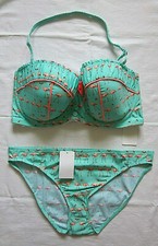 LADIES SIZE  36C & 16