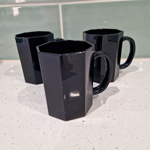 Octime black mug - by, arcoroc