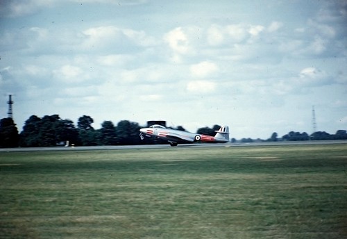 Raf meteor wh305 - meteor,, at