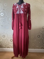 ladies maroon embroidered kurti