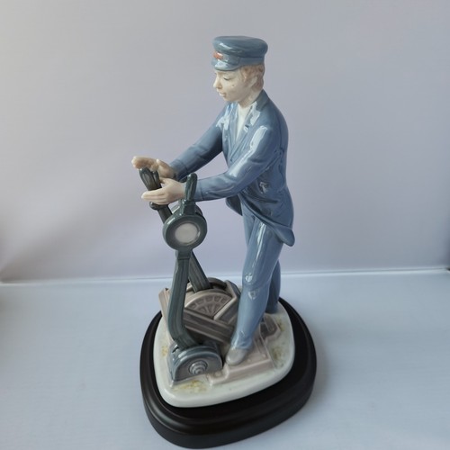Lladro retired man switch - man,