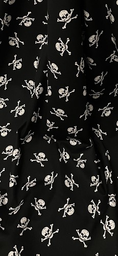 Black white pirate skulls 100 - black,