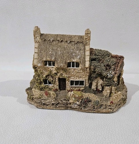 Lilliput lane cobblers cottage - lilliput,