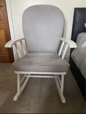 Nursing / Rocking Chair