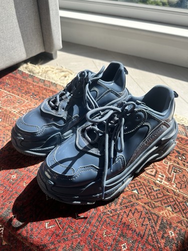 Balenciaga triple sneakers - balenciaga,