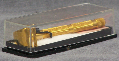 Merkur mustache beard gold - beard,