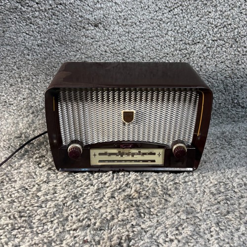 Vintage 1950s ultra bakelite - vintage,
