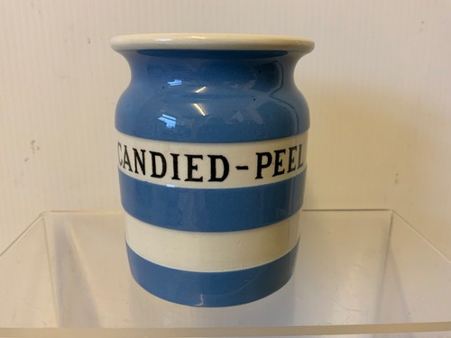 Vintage green cornishware - t,