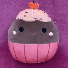 Squishmallows Love Heart Squad Ottie the 7.5 inch Chocolate Pink Cupcake  