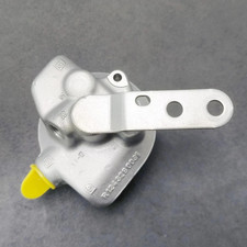 Suspension Leveling Valve
