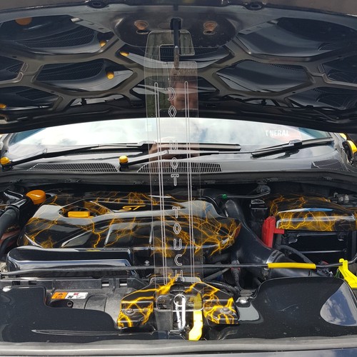 Clear bonnet prop - clear, not