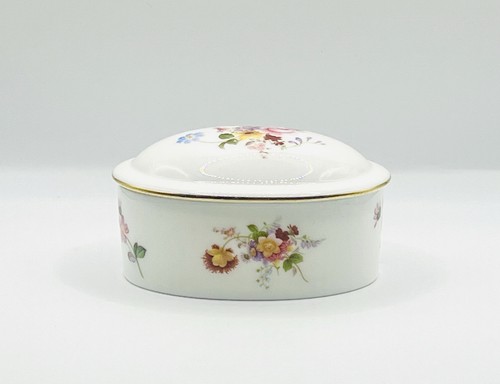 Royal crown derby bone - derby,