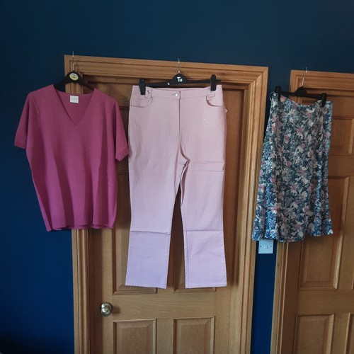 Bnwt ladies bundle - bnwt,