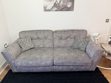 🔥 Beautiful Grey 3-Seater