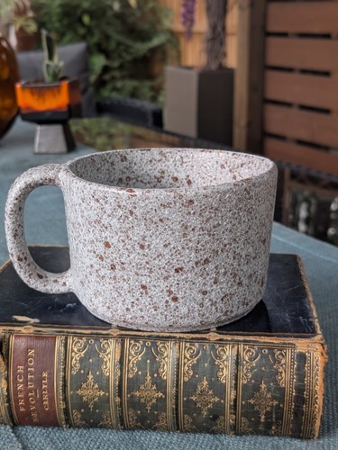 Jonah stoneware wide - wide, mug