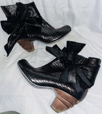 Irregular Choice unique Black