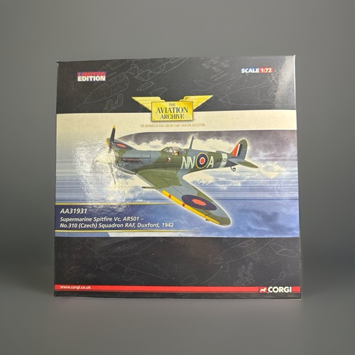 Corgi aviation 72 - corgi,