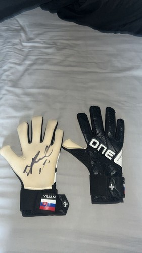 Newcastle united signed - united,