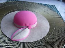 beautiful ladies wide Jacques