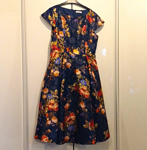 Per una navy floral - una,
