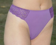 Lace Thongs (Berdita) Size