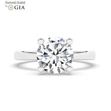 Round Diamond Engagement Ring