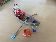 Sylvanian Families Canoe Adventure Set Martha Mulberry Raccoon + Accessories