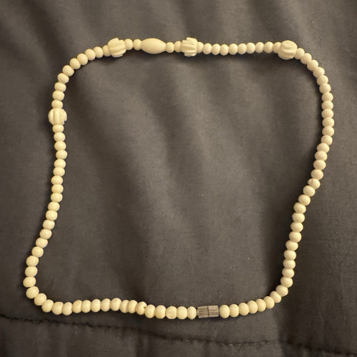 Vintage carved cream bead - cream,
