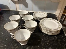 China Tea Set White with Flower Pattern and Gold Trim 18 Pieces