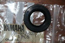 Yamaha front wheel oil seal