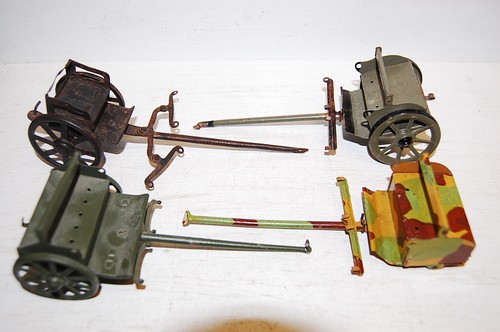 Lot old tin - old,