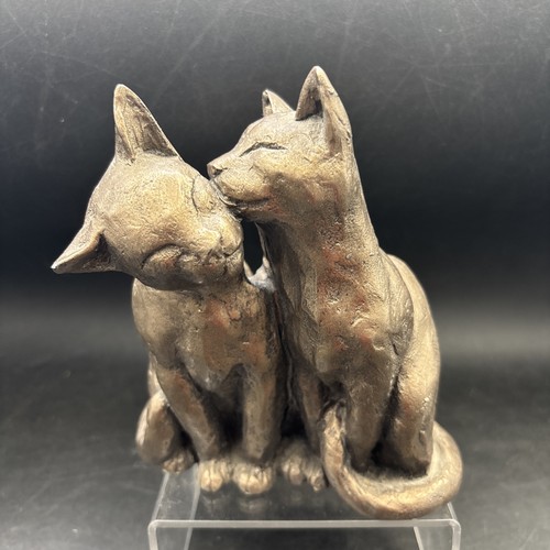 Cats sculpture frith cold - cold, cast