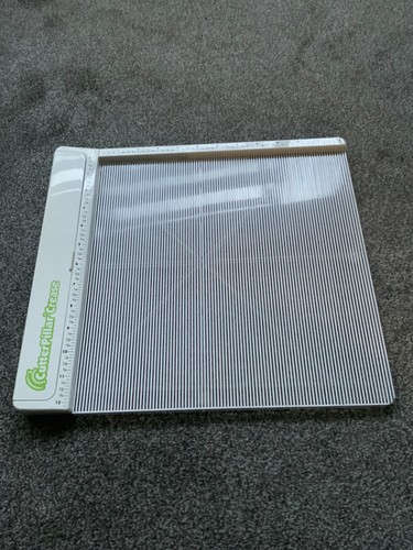 Cutterpillar crease - cutterpillar,