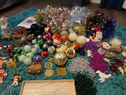 Job lot christmas hanging - lot,