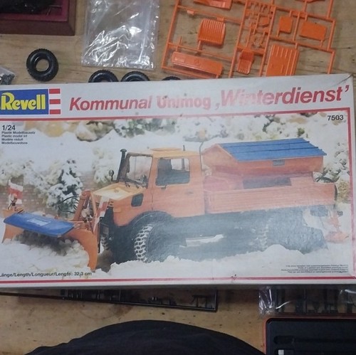 Revell kommunal unimog - revell,