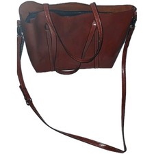 Women's  strong Bag: lightweight  with a zipper and adjustable shoulder strap.